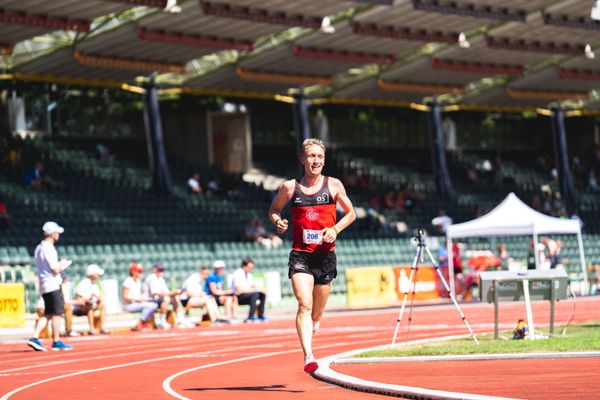 Felix Nadeborn (LG Osnabrueck) ueber 5000m am 03.07.2022 waehrend den NLV+BLV Leichtathletik-Landesmeisterschaften im Jahnstadion in Goettingen (Tag 1)